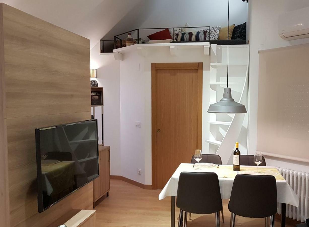 Estudio Atico Con Altillo Ourense Buitenkant foto