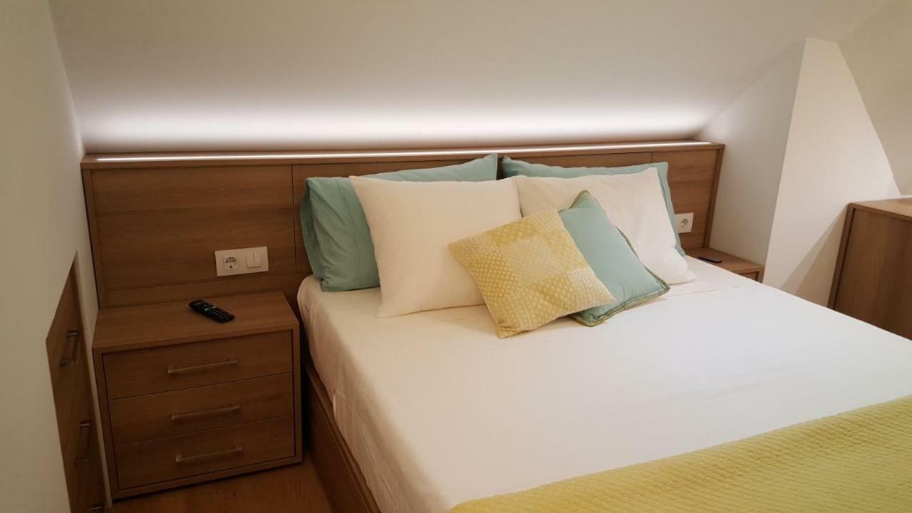 Estudio Atico Con Altillo Ourense Buitenkant foto
